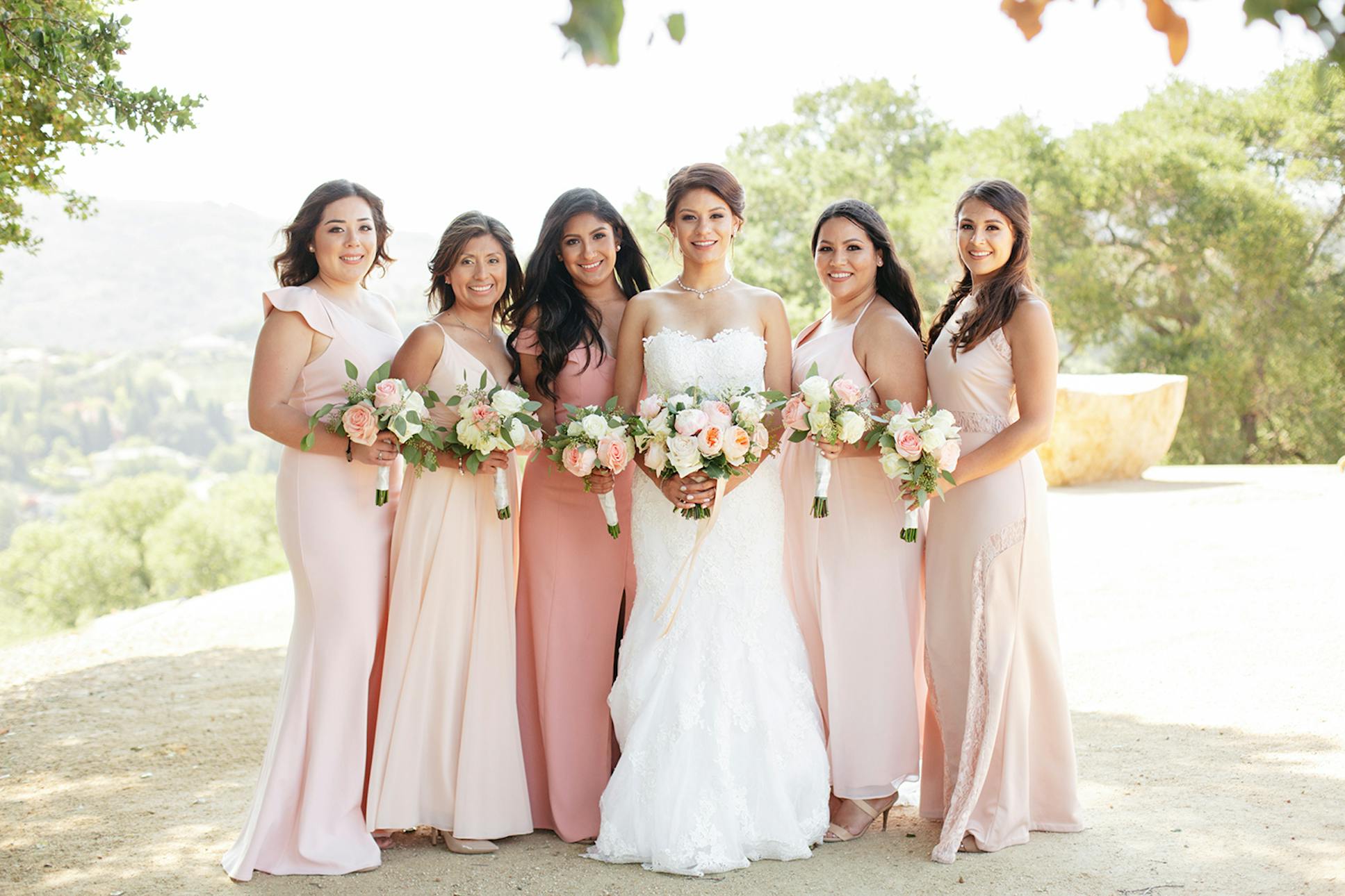 saratoga-country-club-wedding-bride-and-bridesmaids
