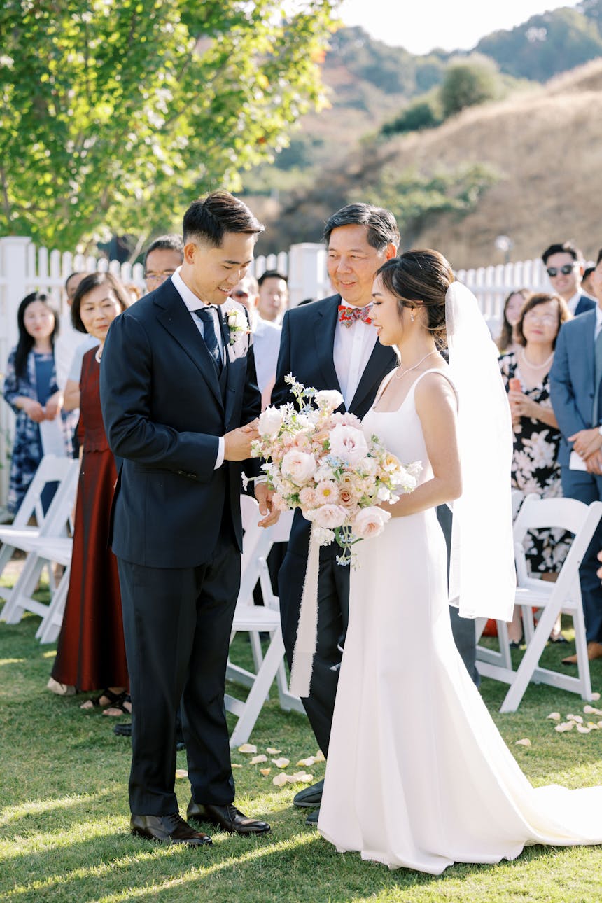saratoga-country-club-outdoor-wedding-ceremony
